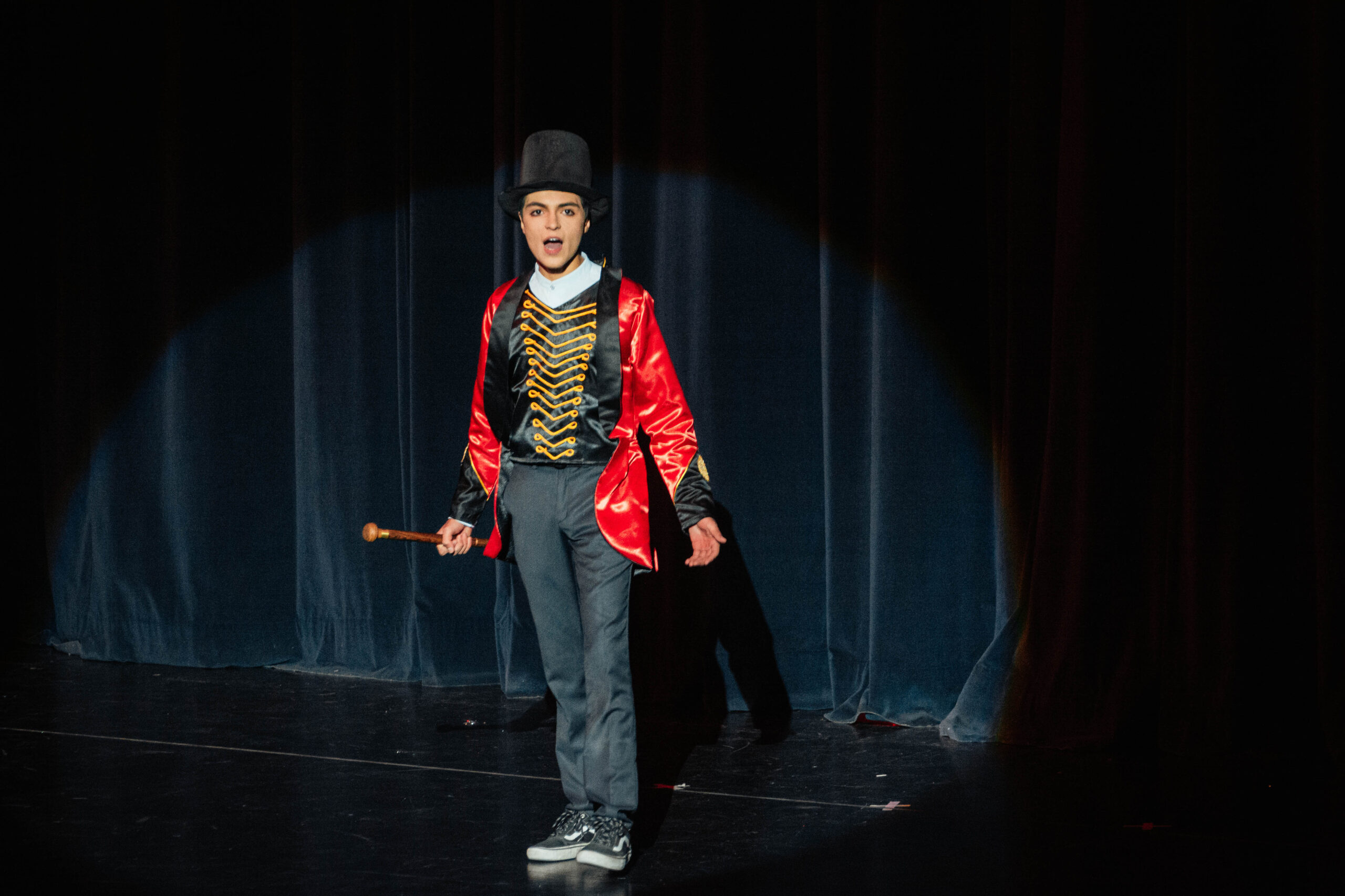 Showman-010